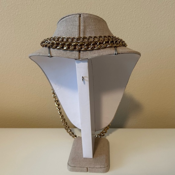 Stella & Dot La Coco Gold Curbchain Necklace - Picture 3 of 6